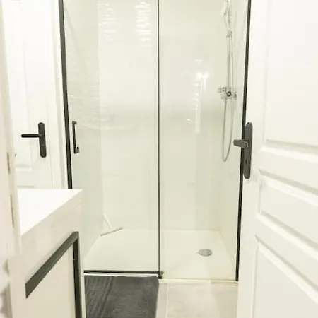 La Mezzanina - Hypercentre - Gare Анже